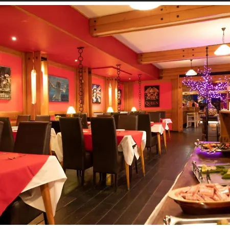 Ibiza - Hammam - Jacuzzis - Piscine Chauffée Hotel 3*