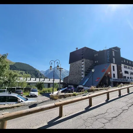 Ibiza - Hammam - Jacuzzis - Piscine Chauffée Hotel 3*