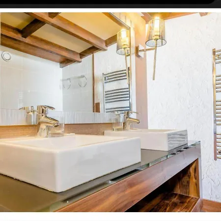 Ibiza - Hammam - Jacuzzis - Piscine Chauffée 3*