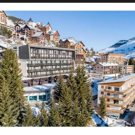 Hotel Ibiza - Hammam - Jacuzzis - Piscine Chauffée 3*