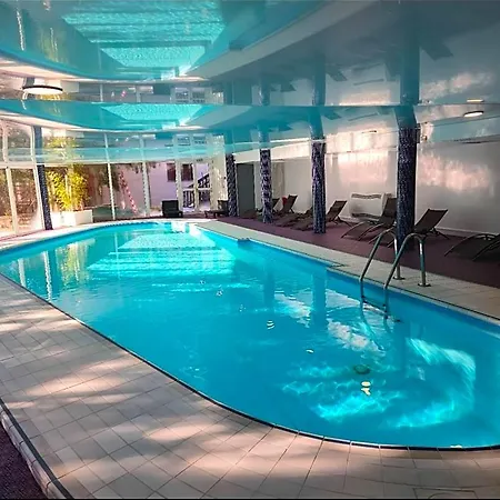 Ibiza - Hammam - Jacuzzis - Piscine Chauffée Hotel Les Deux Alpes
